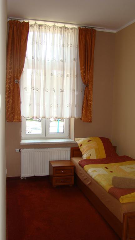 Hotelik Parkowy Legnica Dış mekan fotoğraf