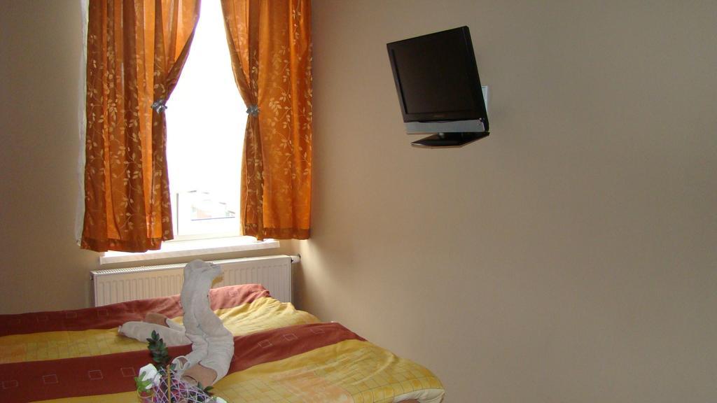 Hotelik Parkowy Legnica Oda fotoğraf