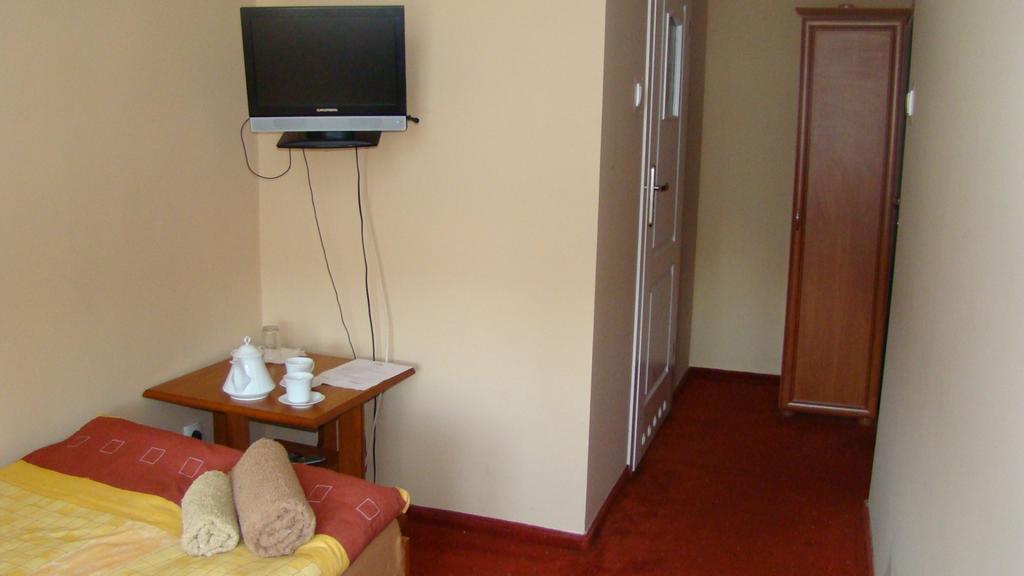 Hotelik Parkowy Legnica Oda fotoğraf